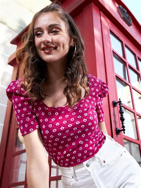 Buy Trending Tops for Women - Stylish Western Tops | Berrylush