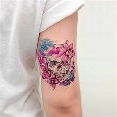 tatuaggi fiori braccia 1001 idee per tatuaggio braccio disegni da copiare tatuaggi fiori braccia 1001 idee per tatuaggio braccio disegni da copiare