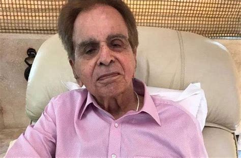 लंग्स इन्फेक्शन की शिकायत के चलते फिर अस्पताल में भर्ती हुए दिलीप कुमार ...