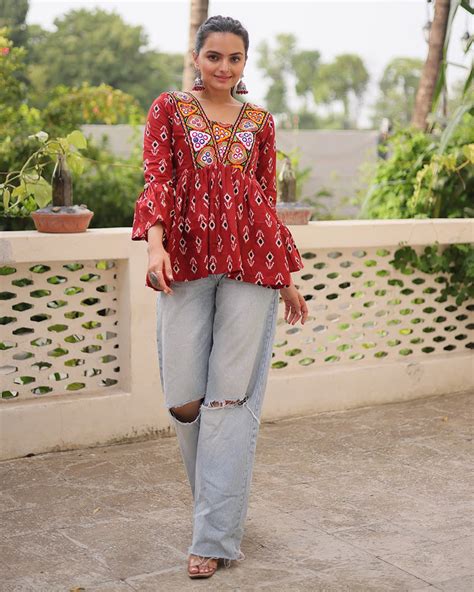 Maroon Color Cotton Printed Navratri Kediya – TANHAI