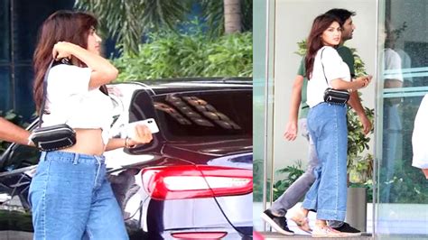 Sushant Singh Rajput and rumoured girlfriend Rhea Chakraborty spotted ...