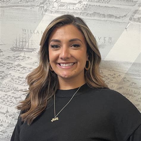 Brianna Hill - Apex Real Estate Partners