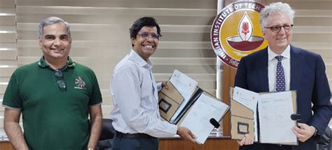 Office of Alumni & Corporate Relations