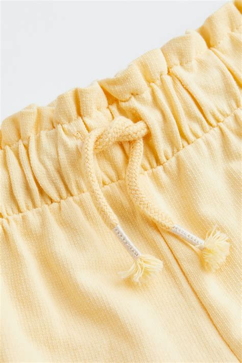 Cotton pull-on shorts - Light yellow - Kids | H&M IN