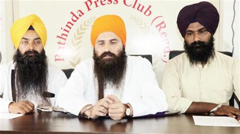 ਬਹਿਬਲ ਕਲਾਂ ਗੋਲੀ ਕਾਂਡ : ਸ਼ਹੀਦਾਂ ਦੀ ਯਾਦ 'ਚ ਮੁਤਵਾਜ਼ੀ ਜਥੇਦਾਰ ਅਲੱਗ-ਅਲੱਗ ...