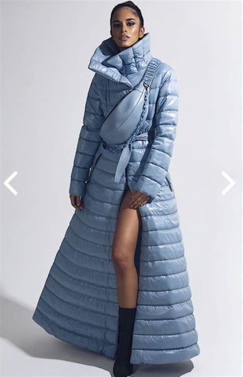 Pin by Venera Khasanova on Куртка | Puffer outfit, Coat fashion, Blue ...