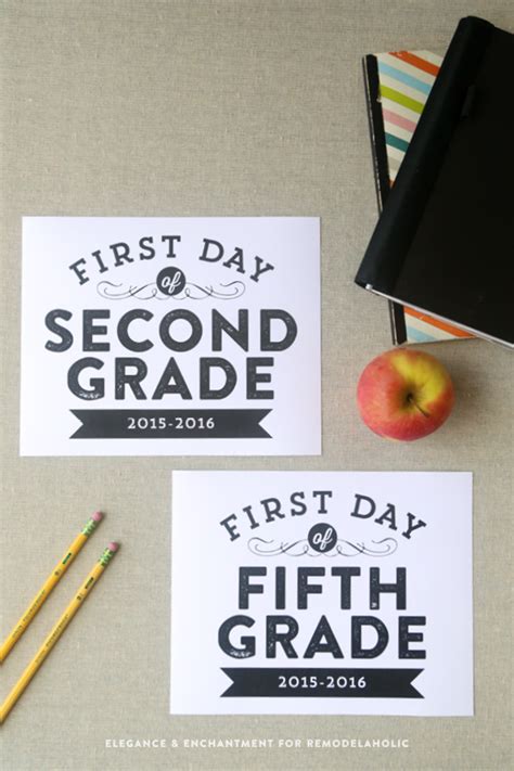 Free Printable Back to School Signs