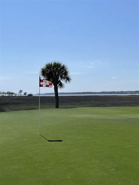 16th at Harbor Town Golf Links, Hilton Head SC. : r/golf