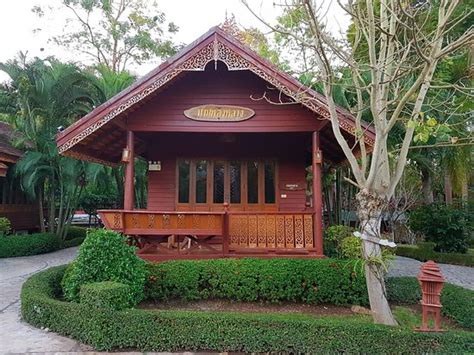 CHUANTHANAPANYA RESORT (Sawang Daen Din) - Villa Reviews, Photos, Rate ...
