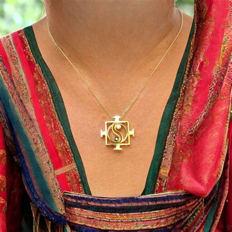 925 Sterling Silver 24kt Gold Plated Lakshmi Yantra Ying Yang Pendant ...