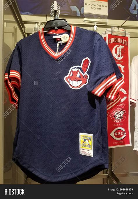 Cleveland Indians Mlb Image & Photo (Free Trial) | Bigstock