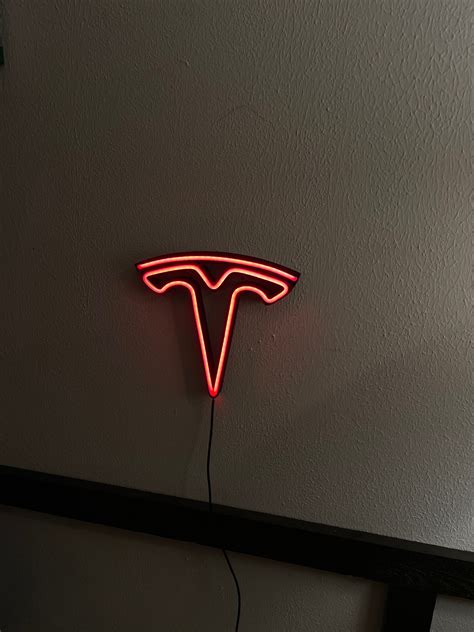 Tesla Sign 的图像结果