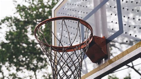 Download wallpaper 3840x2160 basketball hoop, shield, court 4k uhd 16:9 ...