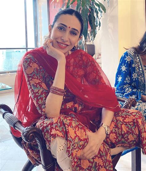 Karisma Kapoor wore a red anarkali with the prettiest floral pattern ...