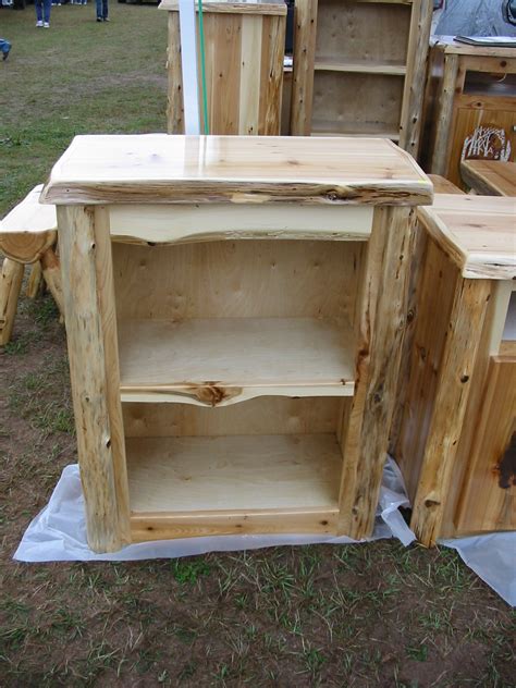 Rustic Log Shelf 的图像结果