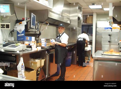 Work Fast Food 的图像结果