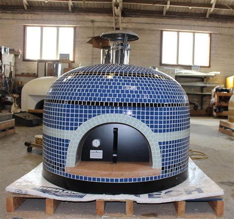 Custom Napolino and Vesuvio Pizza Ovens - Forno Bravo. Authentic Wood ...