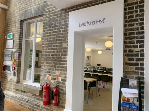 EF Education First 的图像结果