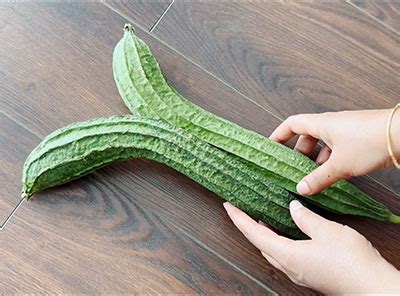 Heerekayi gojju recipe | How to make ridgegourd kurma | Heerekayi palya ...