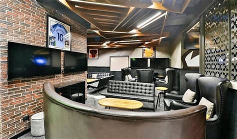 BUFFALO WILD WINGS (BDUBS GACHIBOWLI) - Menu, Prezzo & Ristorante ...