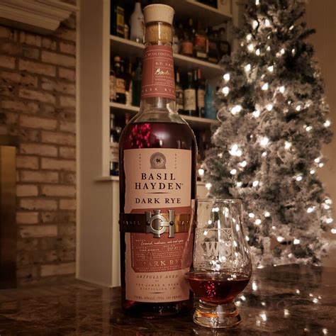 Complete Basil Hayden Bourbon Lineup - Which Bottle Is Best?