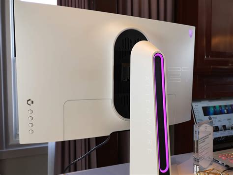 Alienware USB Monitor Keyboard Dock 的图像结果