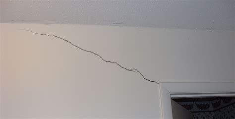 Is My Foundation Falling If I See Drywall Cracks? - Nashville ...