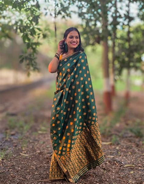 Mekhela Chador Online | Fully Stitched Assam Handloom | Apaapi – Apaapi ...