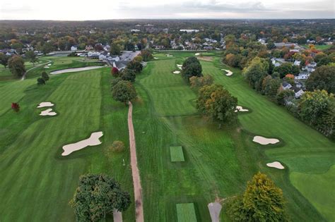 Wannamoisett Country Club (Rumford, Rhode Island) | GolfCourseGurus