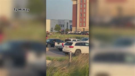 Denver Police respond after hundreds of teens swarm Northfield Mall ...