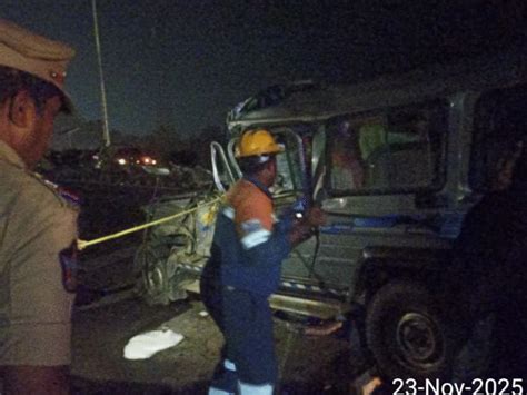 Vehicle carrying pilgrims from MP rams into truck in Andhra: 4 dead, 5 ...