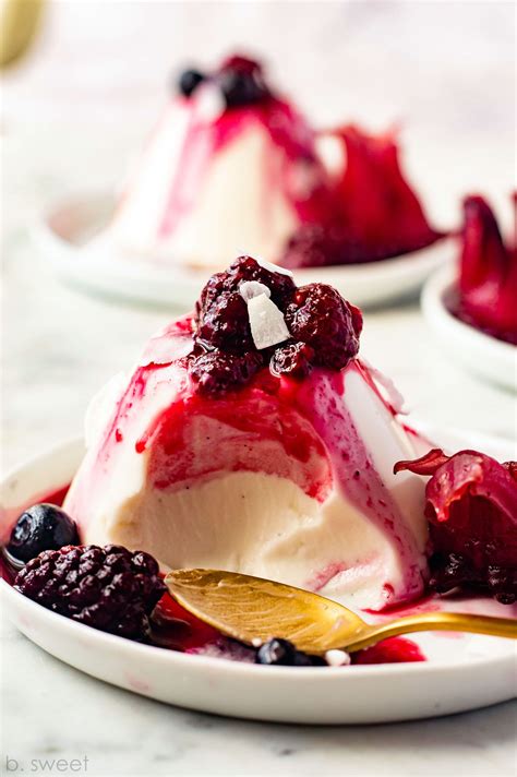 Vanilla coconut panna cotta with hibiscus berry sauce – Artofit