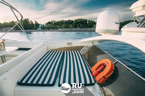 Аренда роскошной яхты в Санкт Петербурге «Princess 57»