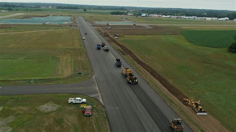 Lake Elmo Airport Runway Replacement | Minger Construction