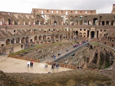Roman Reenactments: Would Flood Arenas to Float Their Ships & Fight ...