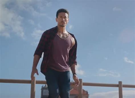 War Movie Images, HD Wallpapers | Hrithik Roshan Tiger Shroff Looks ...