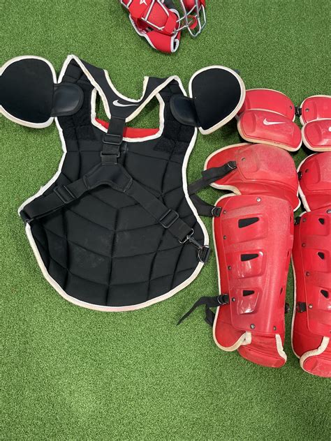 Nike adult red 17” catchers gear | SidelineSwap