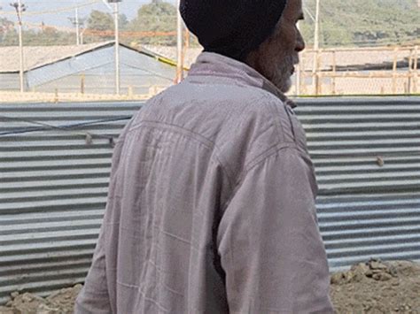 PM Modi honoured Pyare Lal by washing his feet