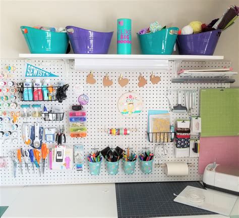DIY Sewing Room Organization 的图像结果