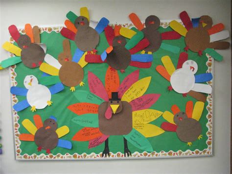 Portnoff Family Fun: Thanksgiving Bulletin Board idea
