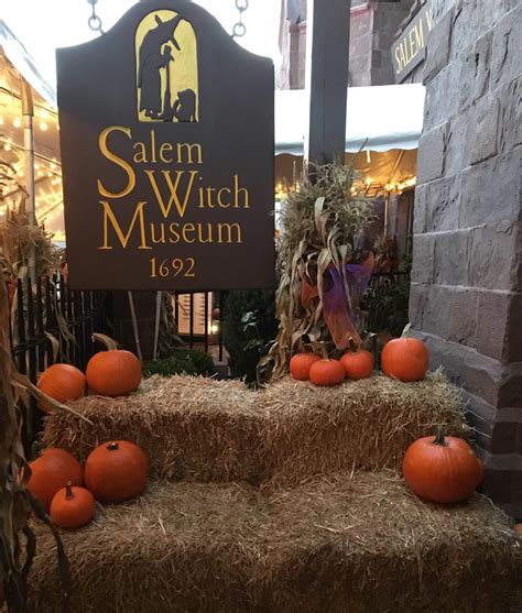 Visit the Salem Witch Museum in October | Visitor Guide