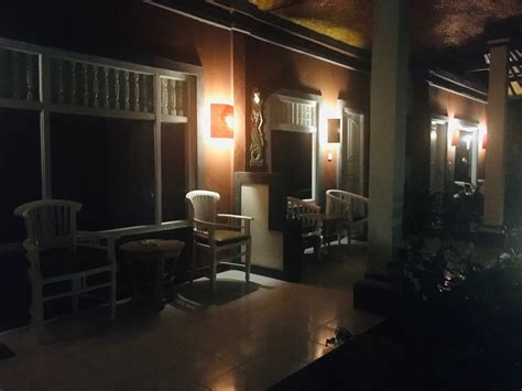 UTAMA BEACH VILLAS (Candi Dasa) - Inn Reviews, Photos, Rate Comparison ...