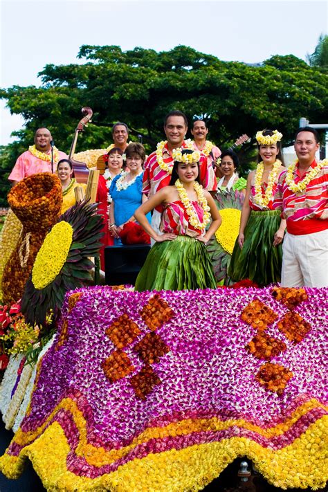 Aloha spirit on display at floral parade | Article | The United States Army