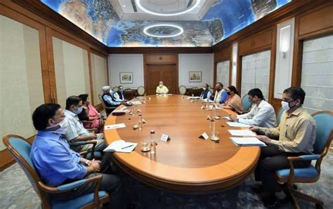 PM chairs a meeting of the Task Force on Corona Vaccine Development ...