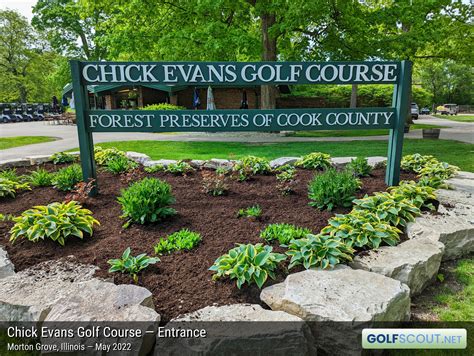 Chick Evans Golf Course: Course Guide with 124 Photos | GolfScout