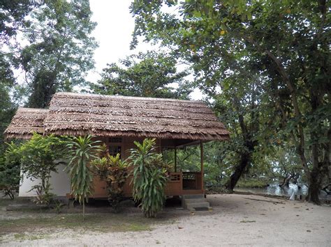 JONATHS COTTAGE (Bunaken Island) - Specialty Inn Reviews & Photos ...