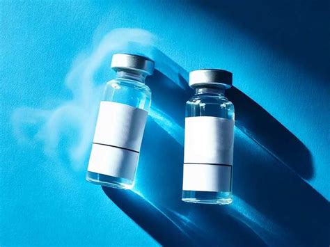 When do babies start clapping, waving, and pointing? | BabyCenter