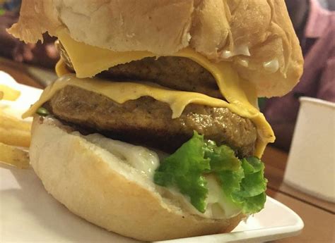 The 10 Best Burgers in Kochi (Cochin) - Tripadvisor