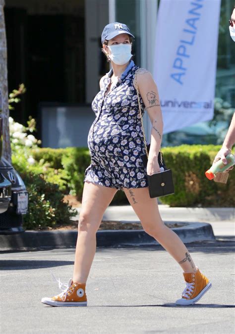 Pregnant HALSEY at Erewhon Organic Grocers in Los Angeles 06/10/2021 ...