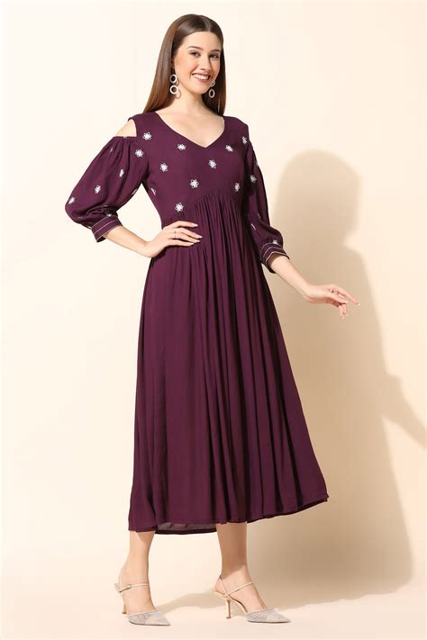 Buy Women Dresses: Exclusive Indian Women's Collection at FashionDream